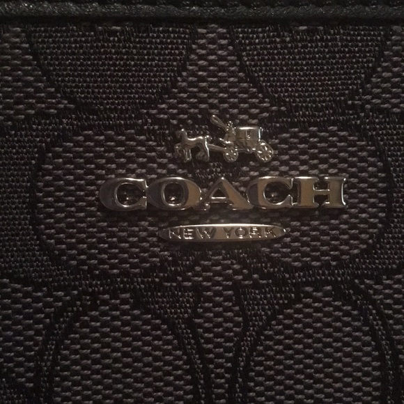 Coach wallet - Picture 2 of 2
